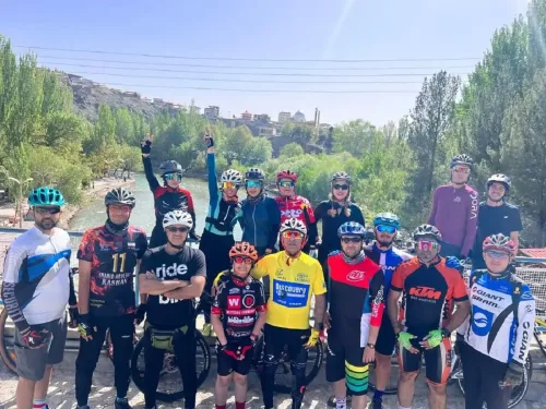 گروه دوچرخه سواری رایابایک